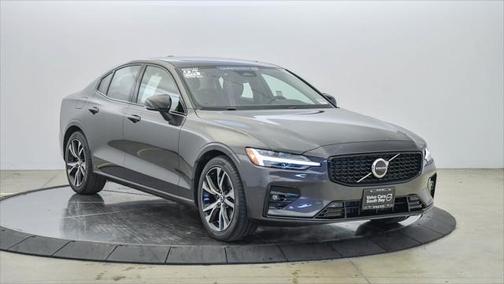 2025 Volvo S60 B5 Core