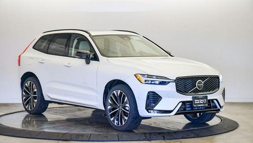 2026 Volvo XC60 B5 Ultra