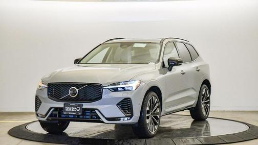 2026 Volvo XC60 B5 Ultra