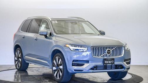2023 Volvo XC90 Recharge Plug-In Hybrid T8 Ultimate Bright Theme 7-Seater