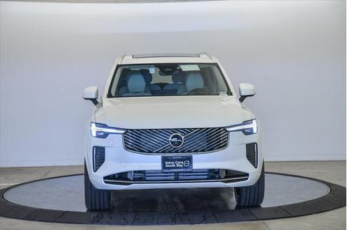 2025 Volvo XC90 Plug-In Hybrid T8 Ultra 6-Seater