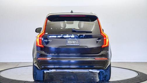 2023 Volvo XC90 B5 Core