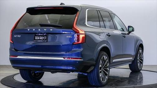 2025 Volvo XC90 B5 Plus 7-Seater