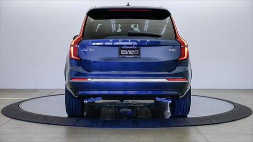 2025 Volvo XC90 B5 Plus 7-Seater