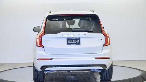 2026 Volvo XC90 B6 Ultra Dark Theme 7-Seater