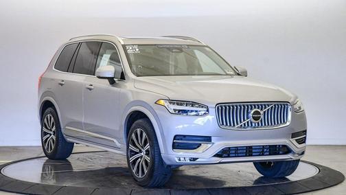 2025 Volvo XC90 B5 Core