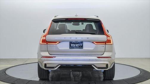 2025 Volvo XC60 Plug-In Hybrid T8 Ultra