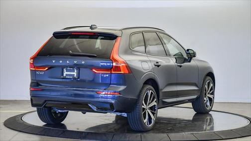 2025 Volvo XC60 Plug-In Hybrid T8 Ultra