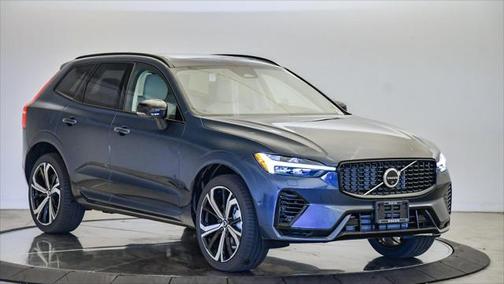 2025 Volvo XC60 Plug-In Hybrid T8 Ultra