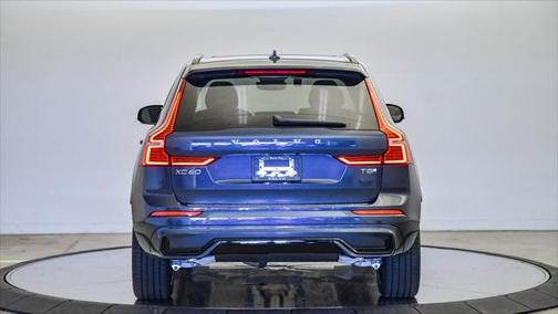 2025 Volvo XC60 Plug-In Hybrid T8 Ultra