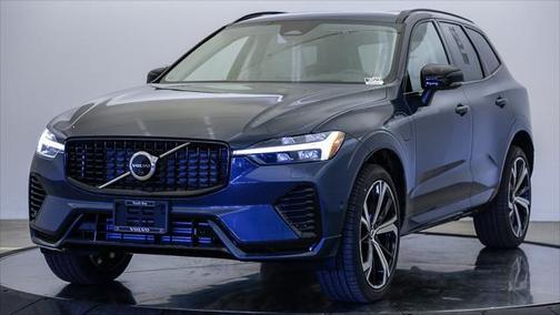 2025 Volvo XC60 Plug-In Hybrid T8 Ultra