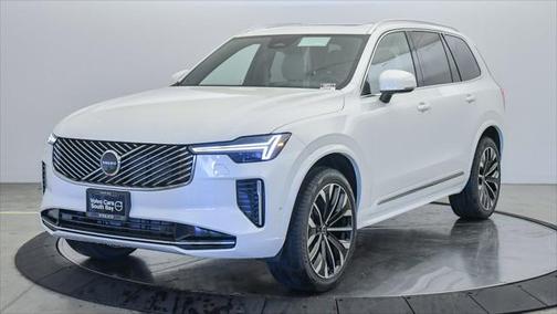 2025 Volvo XC90 B6 Plus 7-Seater