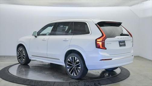 2025 Volvo XC90 B6 Plus 7-Seater