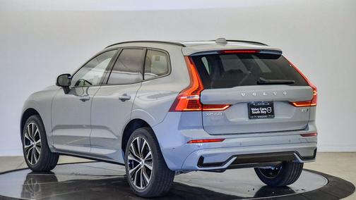 2025 Volvo XC60 Plus