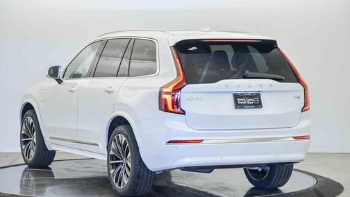 2026 Volvo XC90 Plug-In Hybrid T8 Plus 7-Seater