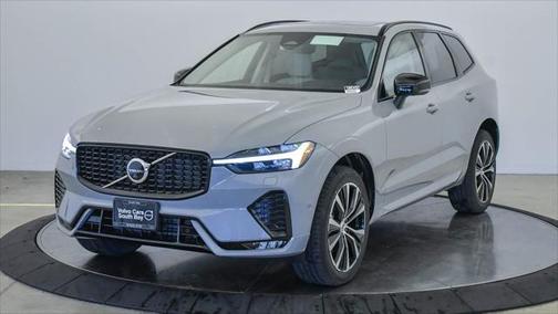 2025 Volvo XC60 B5 Plus