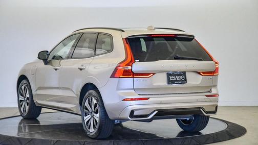 2025 Volvo XC60 Plug-In Hybrid T8 Core