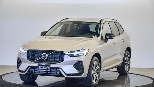 2025 Volvo XC60 Plug-In Hybrid T8 Core