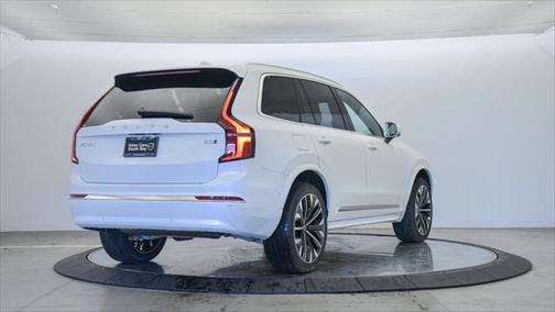 2025 Volvo XC90 B5 Plus 7-Seater