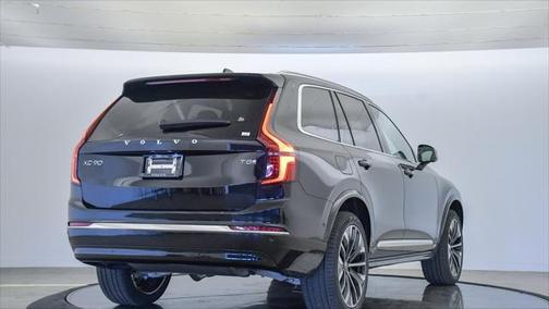 2025 Volvo XC90 Plug-In Hybrid T8 Plus 7-Seater