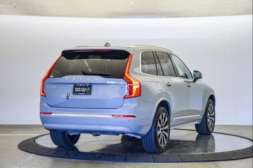 2025 Volvo XC90 B6 Plus 7-Seater