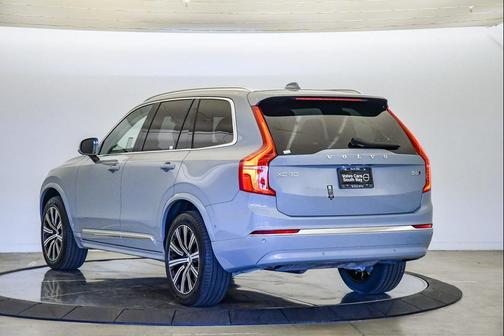 2025 Volvo XC90 B6 Plus 7-Seater