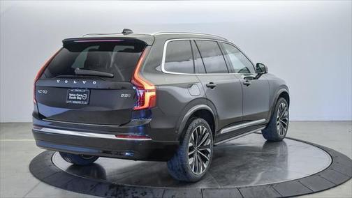 2025 Volvo XC90 B5 Plus 6-Seater