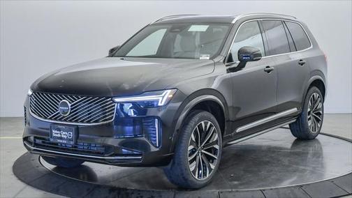 2025 Volvo XC90 B5 Plus 6-Seater