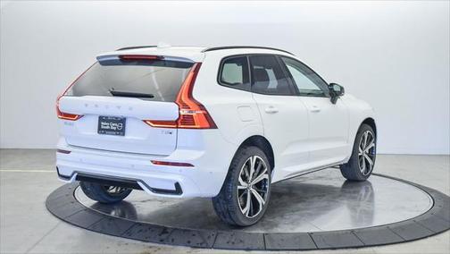 2025 Volvo XC60 Plug-In Hybrid T8 Ultra