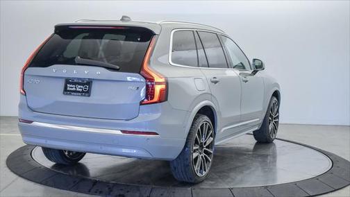 2025 Volvo XC90 B6 Ultra