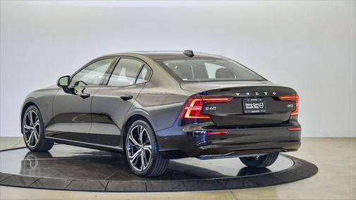 2025 Volvo S60 B5 Plus