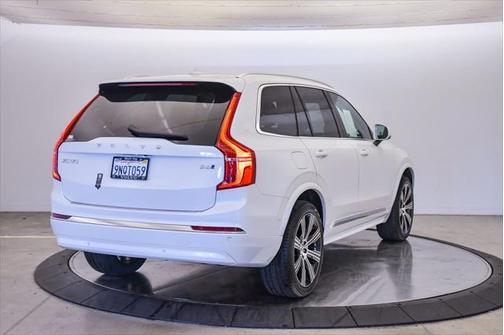 2025 Volvo XC90 B6 Plus 7-Seater