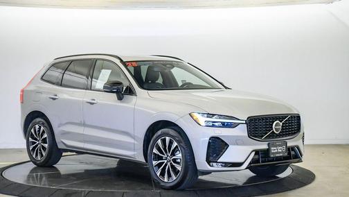 Silver 2025 Volvo XC60 B5 Core