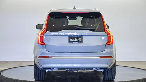 2024 Volvo XC90 Recharge Plug-In Hybrid T8 Plus Bright Theme 7-Seater