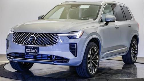 2025 Volvo XC90 B6 Plus 7-Seater