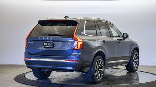 2026 Volvo XC90 B5 Core