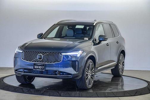 2025 Volvo XC90 B5 Core