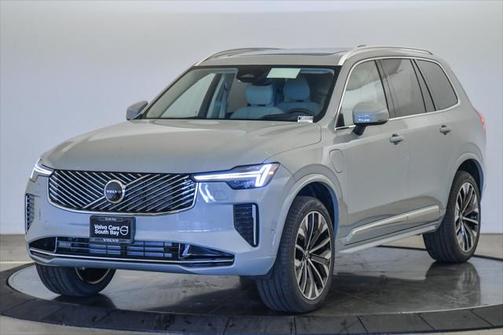 2025 Volvo XC90 Plug-In Hybrid T8 Ultra 6-Seater