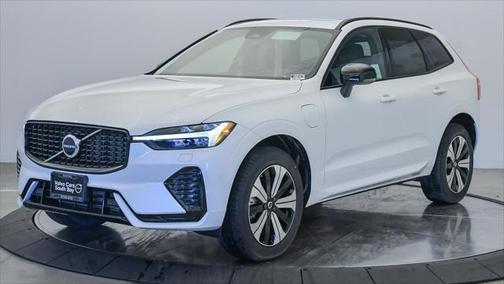 2025 Volvo XC60 Plug-In Hybrid T8 Core