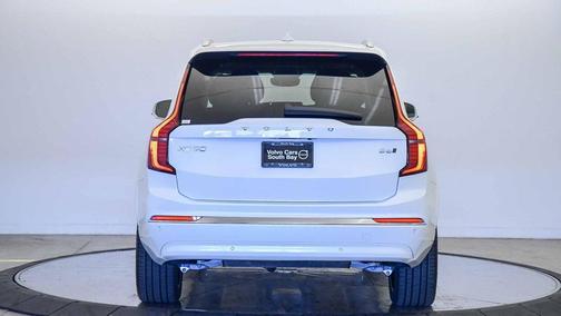 2025 Volvo XC90 B6 Plus 7-Seater
