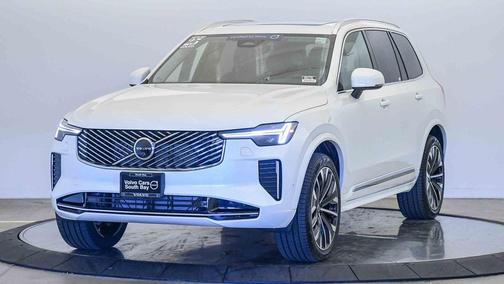 2025 Volvo XC90 B6 Plus 7-Seater