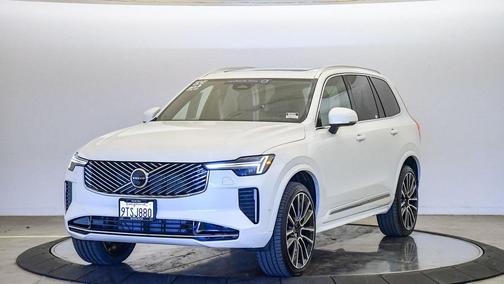 2025 Volvo XC90 B6 Ultra