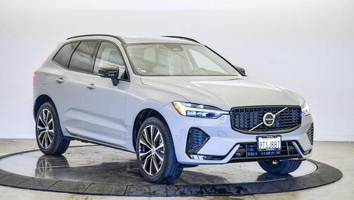 2025 Volvo XC60 B5 Plus