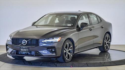 2025 Volvo S60 B5 Core