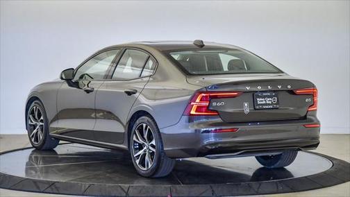 2025 Volvo S60 B5 Core