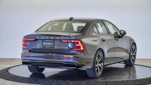 2025 Volvo S60 B5 Core