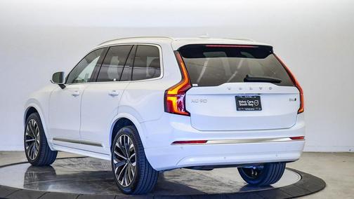 2025 Volvo XC90 B6 Plus 7-Seater