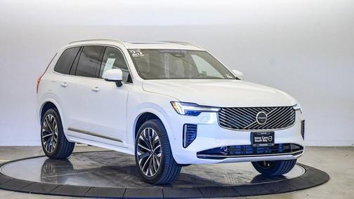 2025 Volvo XC90 B6 Plus 7-Seater