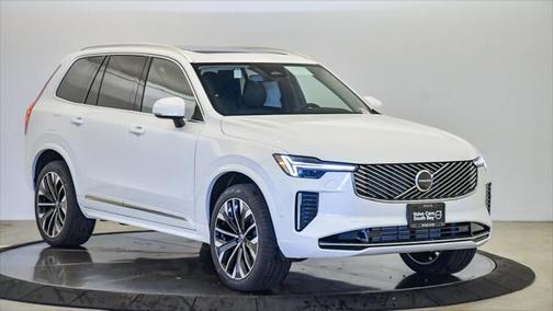 2025 Volvo XC90 Plug-In Hybrid T8 Ultra 7-Seater
