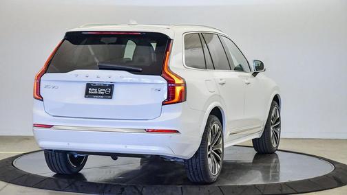 2026 Volvo XC90 Plug-In Hybrid T8 Ultra 7-Seater